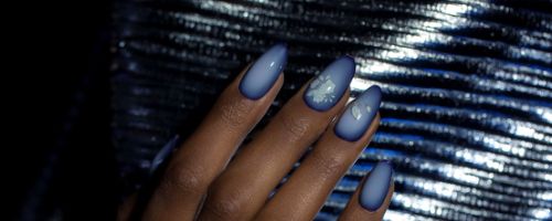 Obtenez le Look: BSTRONG AuraNails on Cosmic Glam